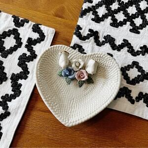 Vintage delicate love birds flower jewelry dish trinket storage